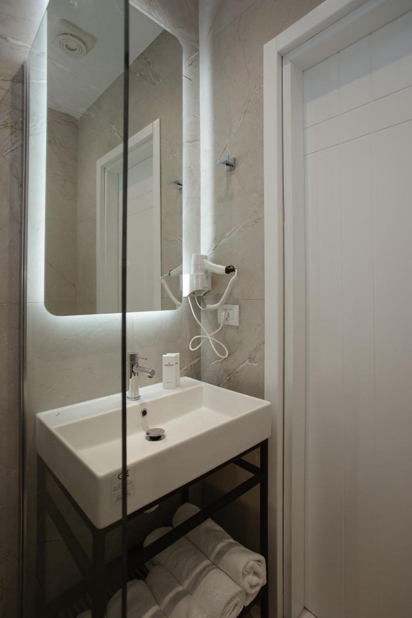 Downtown Hotel شكودر المظهر الخارجي الصورة