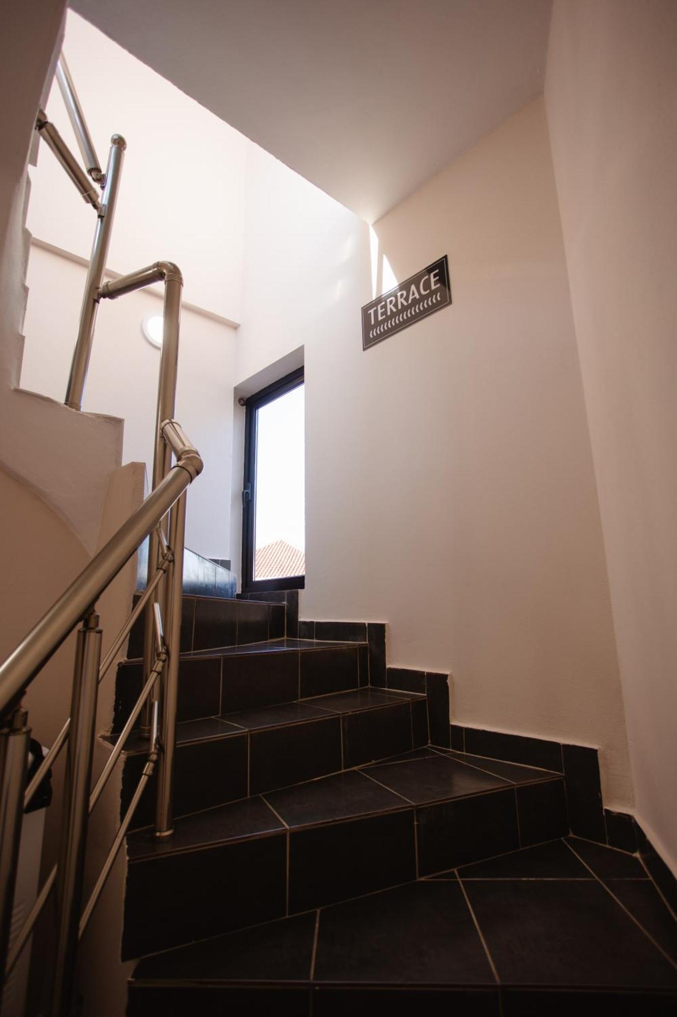 Downtown Hotel شكودر المظهر الخارجي الصورة